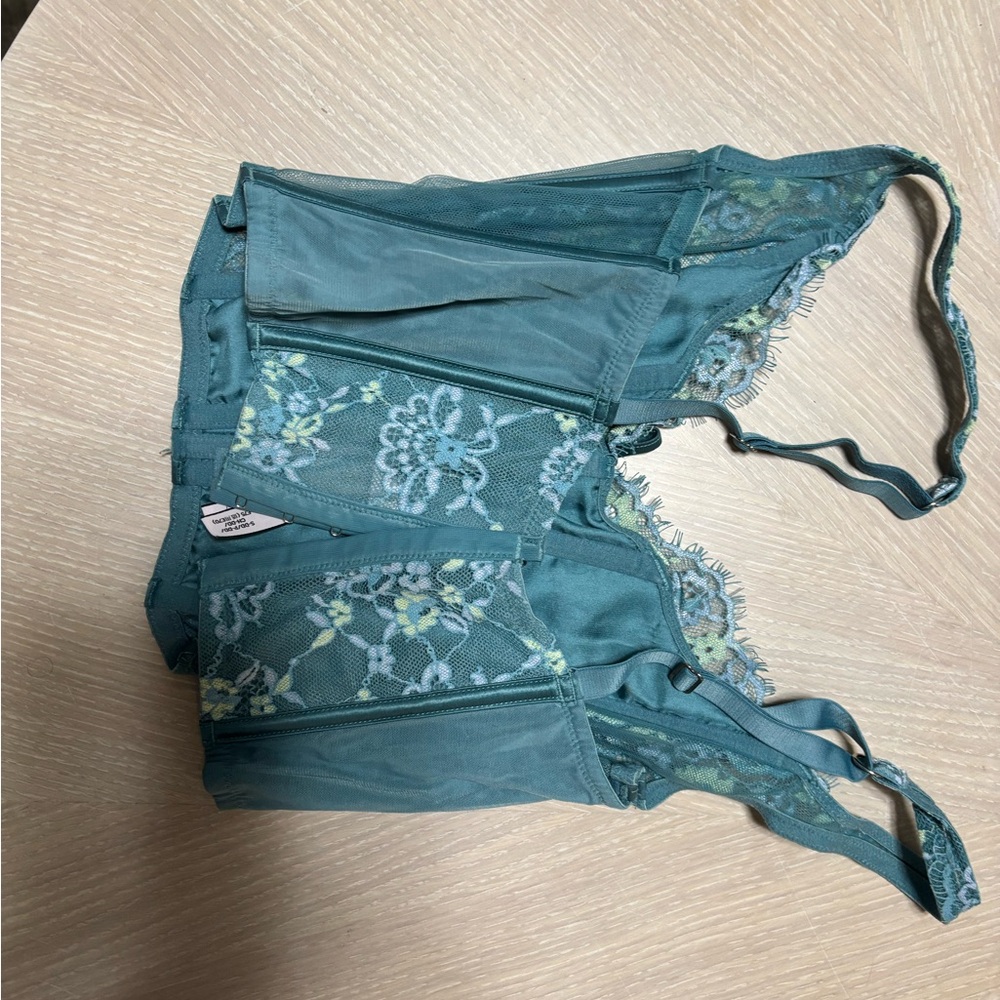 Victoria’s Secret Elegant Lace Bustier in Teal - Picture 3 of 4